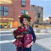 Contattami per avere un insegnante a tua disposizione per avere successo a scuola !
